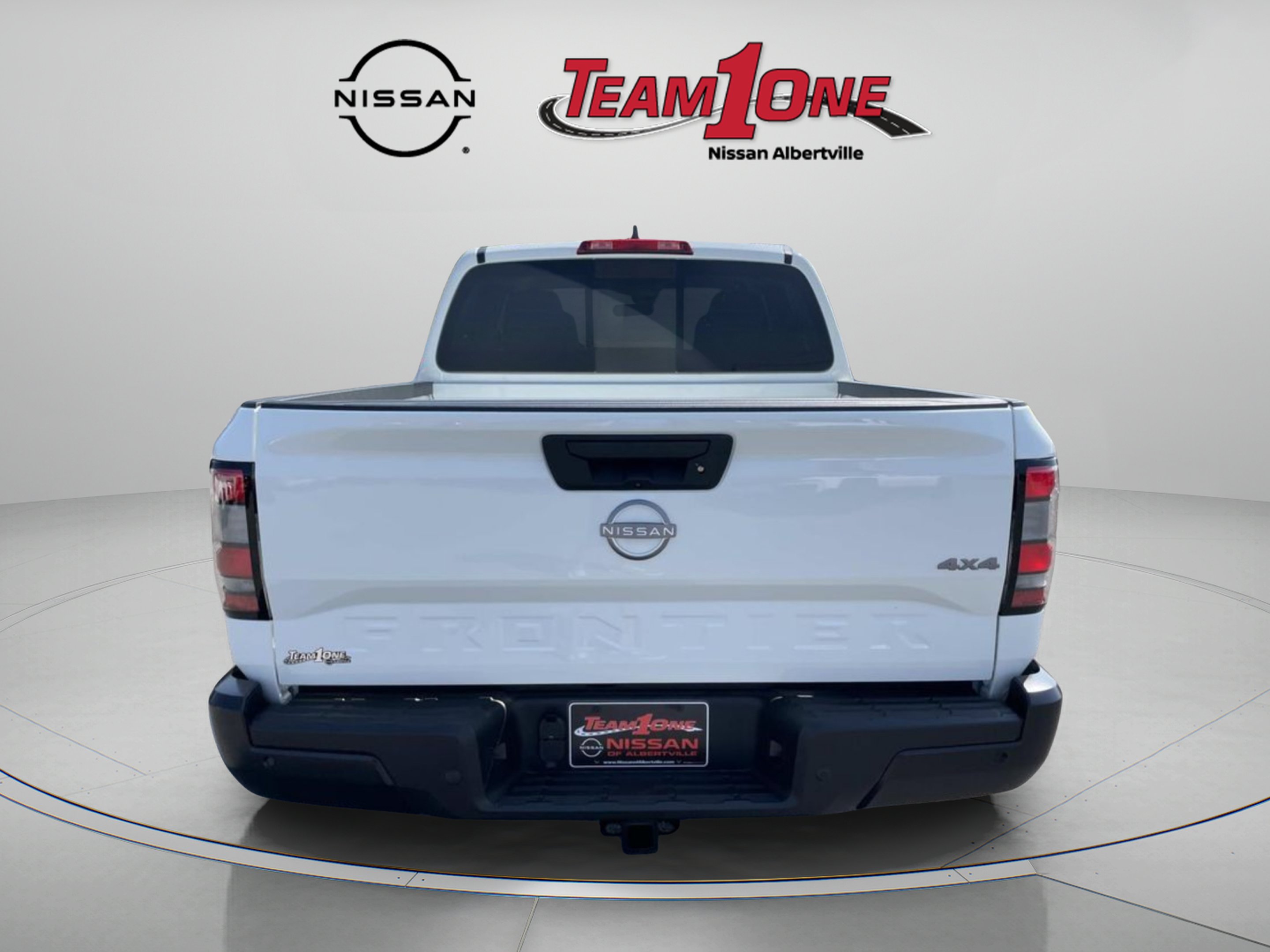 New 2026 Glacier White Nissan S image 6