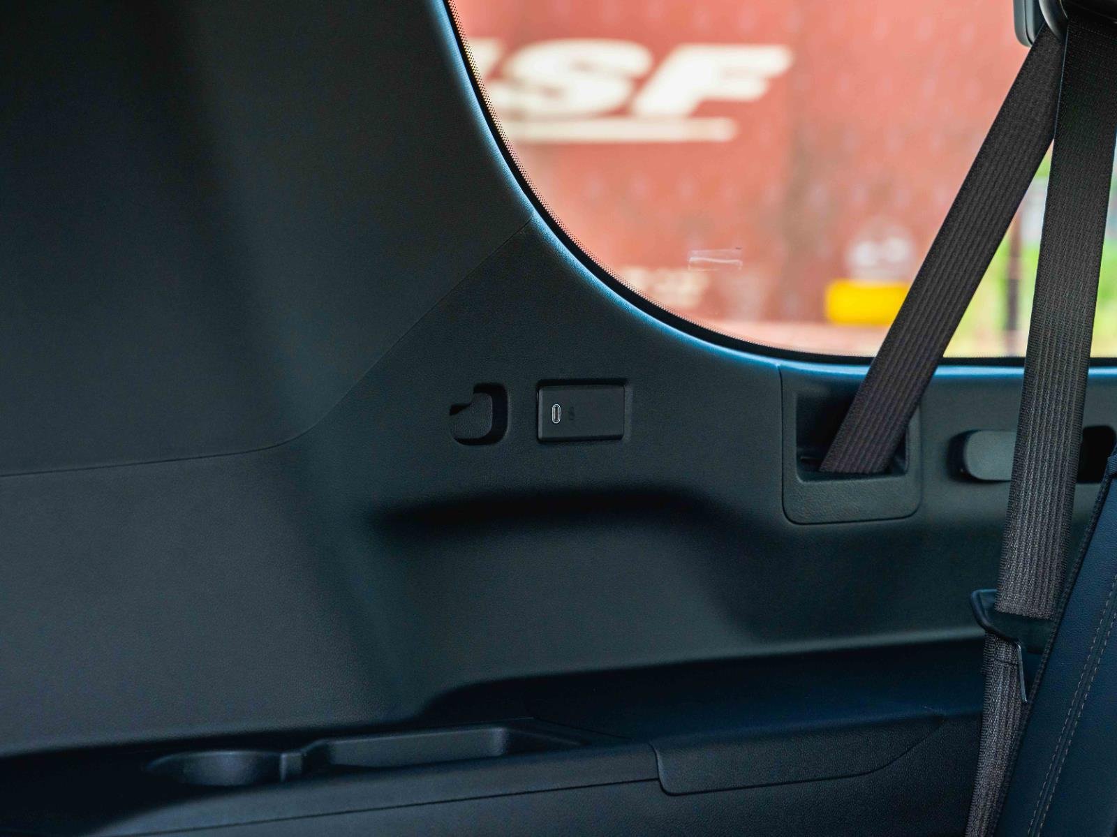 2026 Chevrolet Suburban High Country - Photo 76