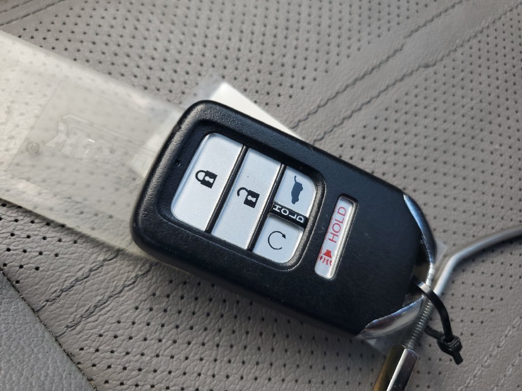 Used 2017  Honda EX-L image 23