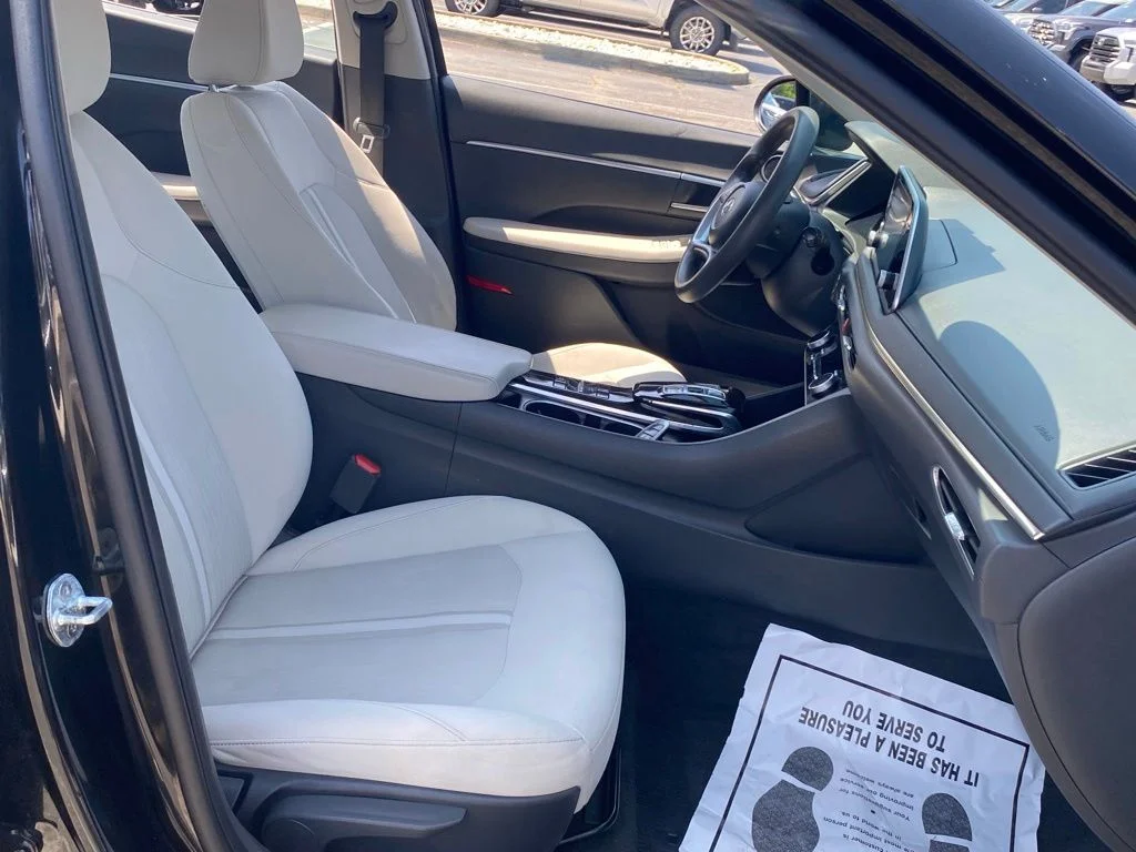 2021 Hyundai Sonata SEL - Photo 16