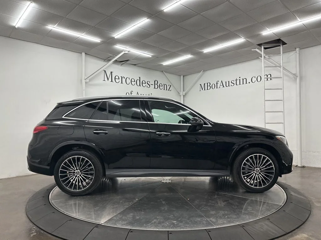 New 2026 Black Mercedes-Benz GLC 300 image 8