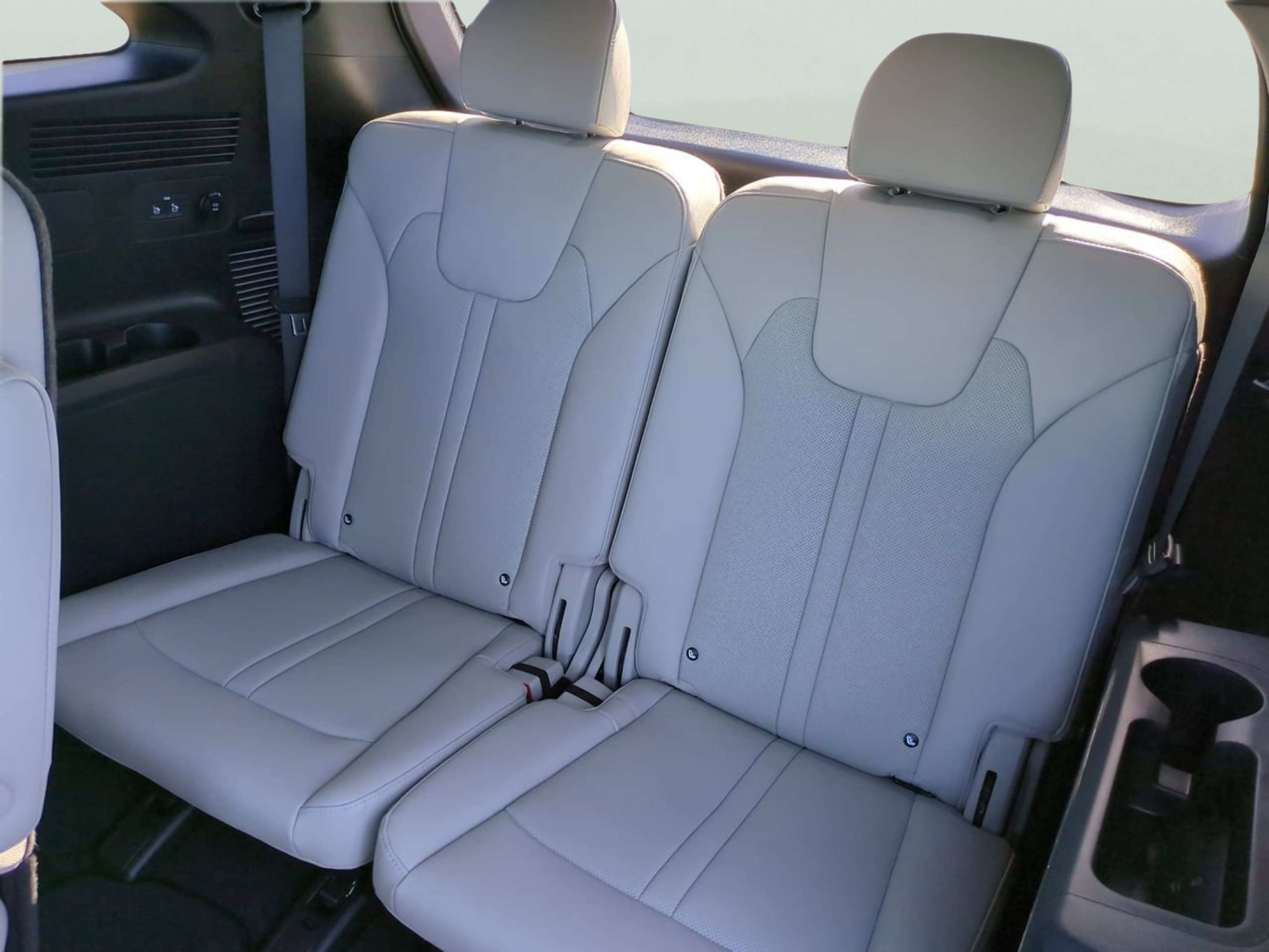 New 2026 Volcanic Sand Kia X-Line SX Prestige image 12