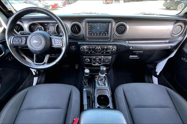 Used 2021 White Jeep Sport image 7