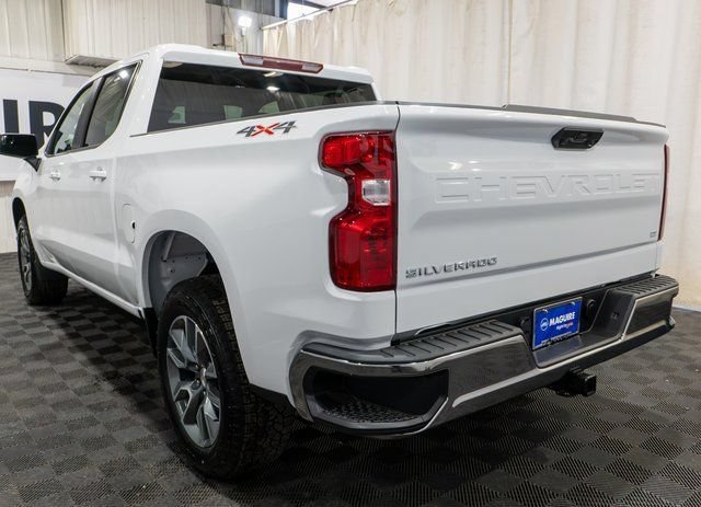 New 2026 Summit White Chevrolet LT (2FL) image 7