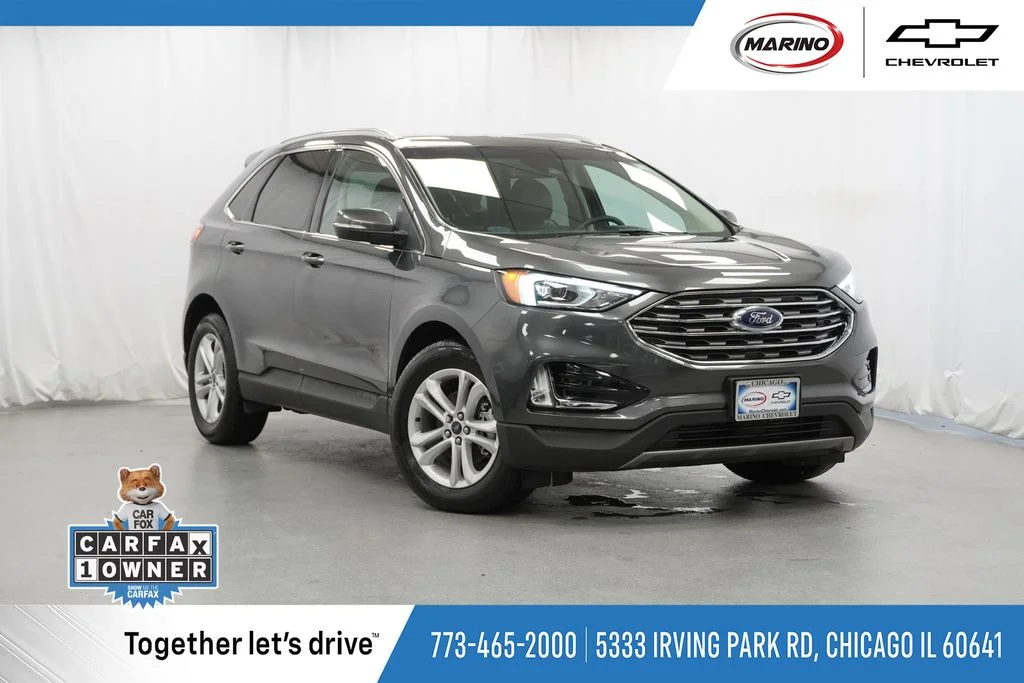 Used 2019 Gray Ford SEL image 1
