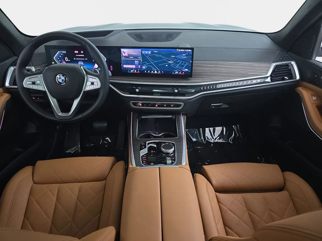 Used 2024 Skyscraper Gray Metallic BMW xDrive40i image 10