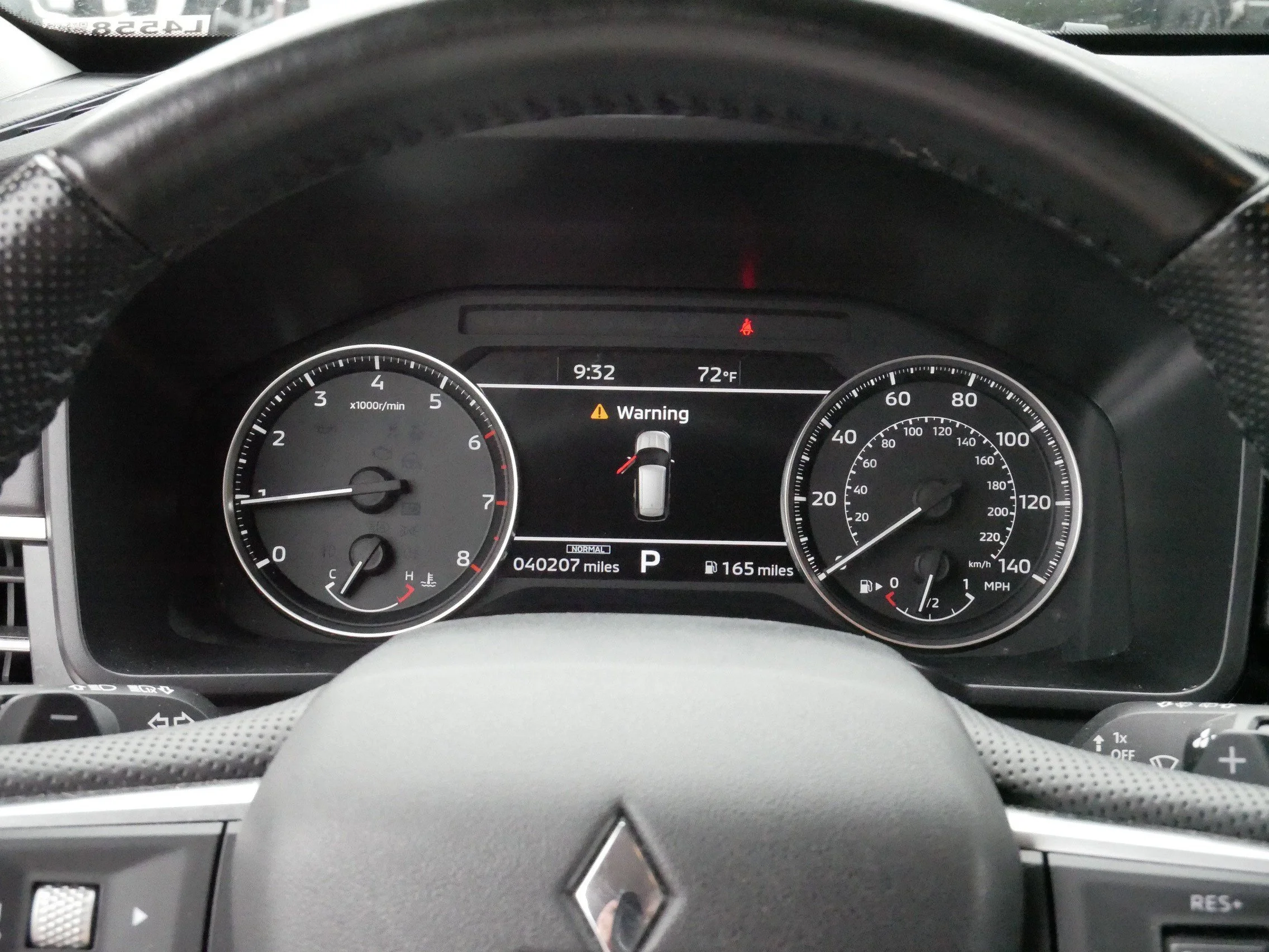 Used 2024 Alloy Silver Metallic Mitsubishi SE image 21