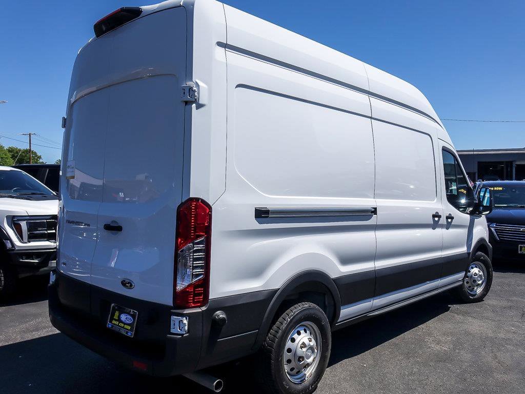 Used 2025 White Ford Base image 10