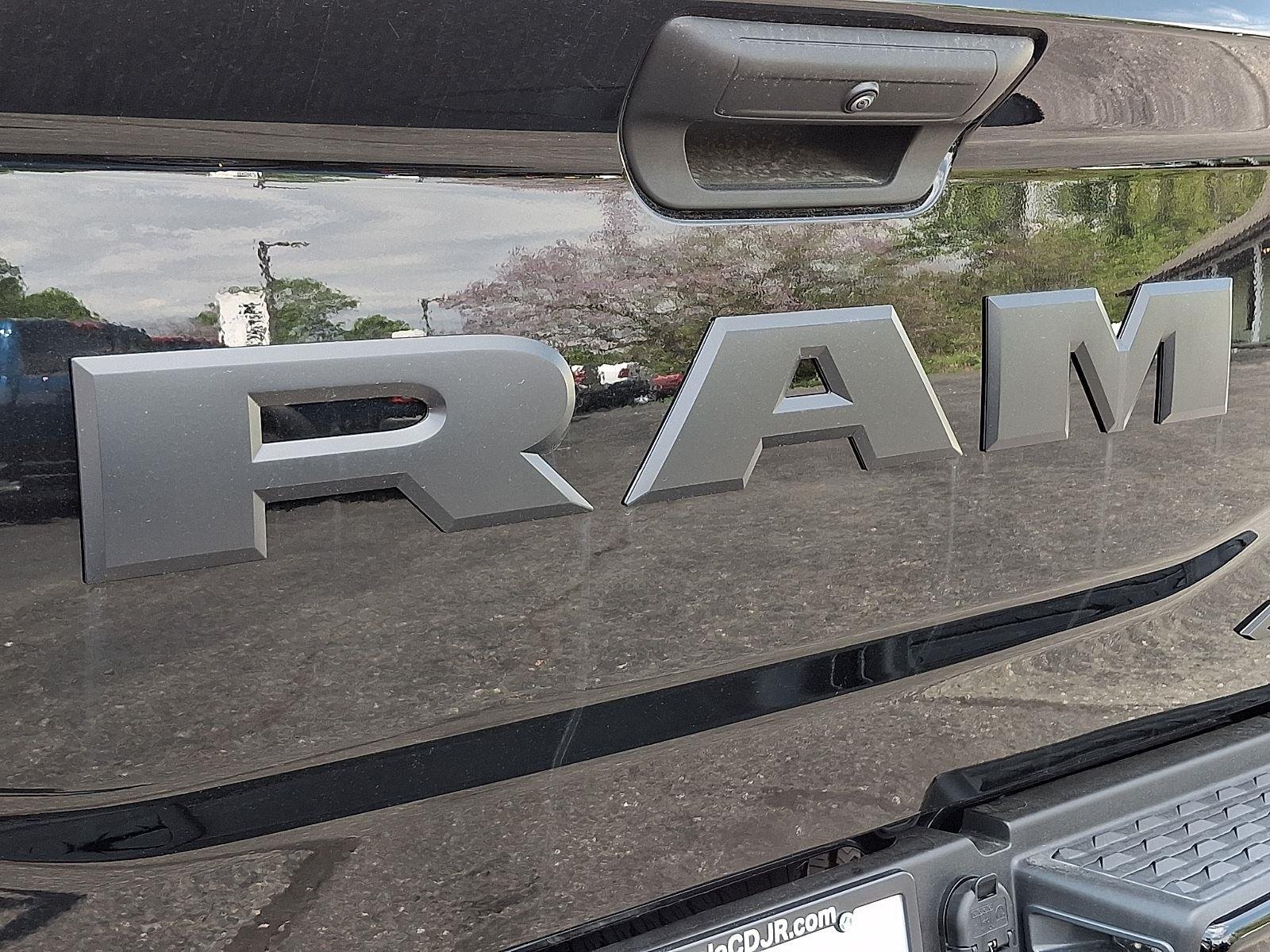 2026 RAM 2500 Tradesman/Black Express - Photo 18