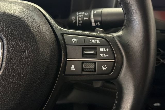 Certified Used 2023 Platinum White Pearl Honda EX-L image 31