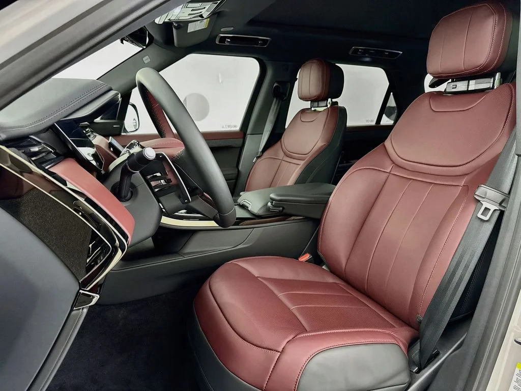 New 2026 Borasco Grey Land Rover Dynamic SE image 21