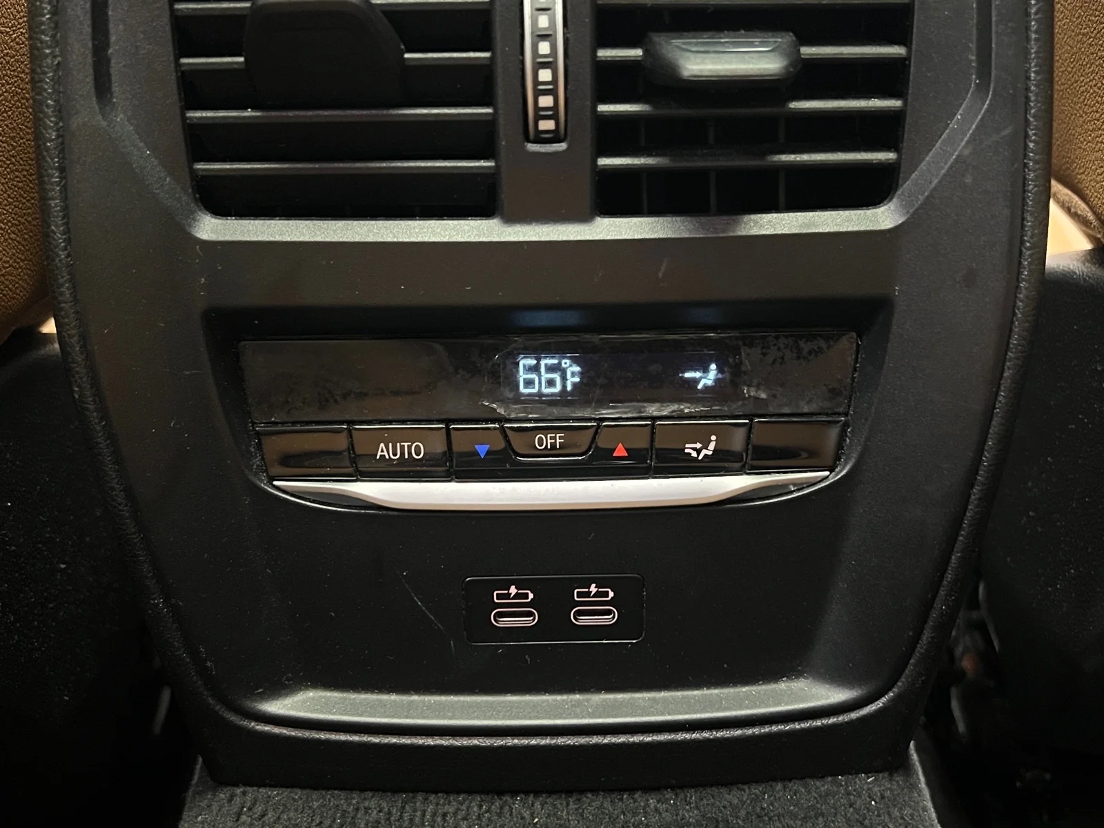 Used 2025 Jet Black (668) BMW 330i image 23
