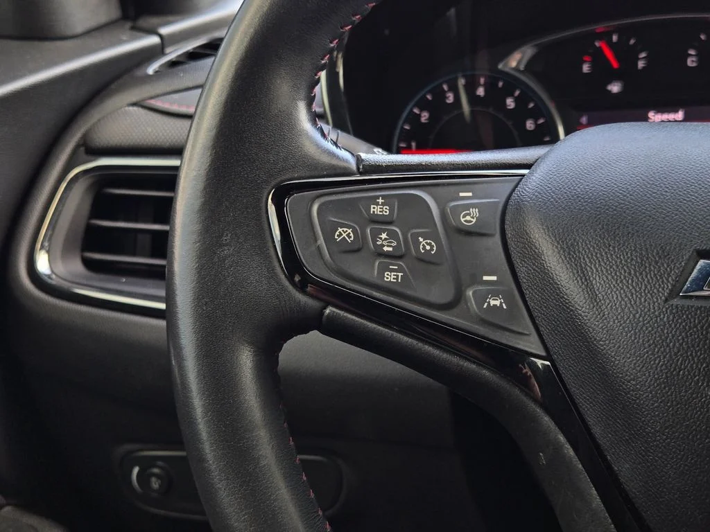Used 2022 White Chevrolet RS image 23
