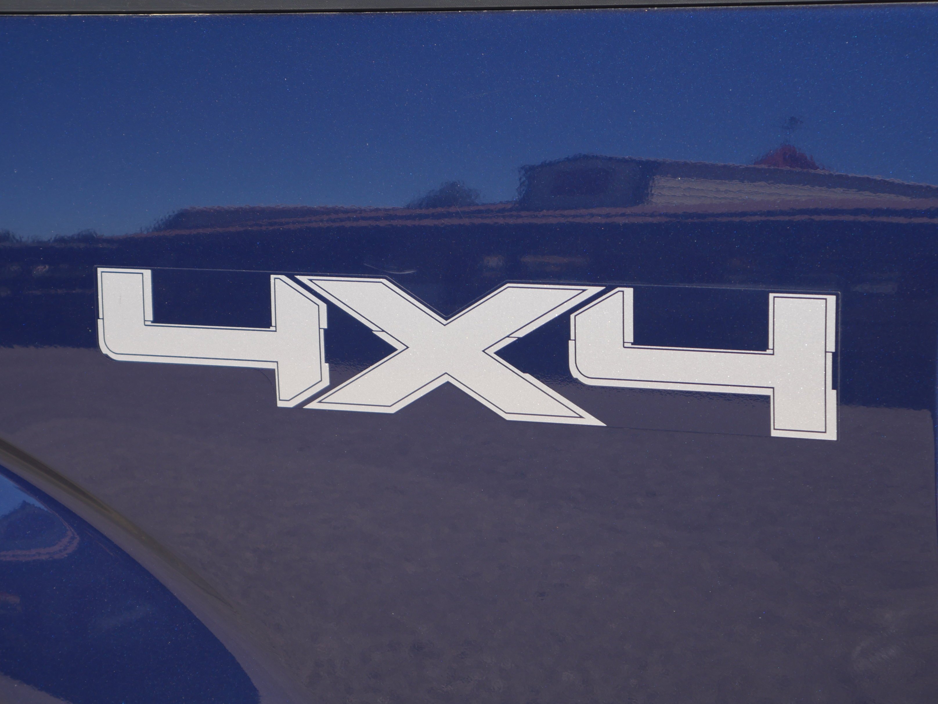 Used 2011 Dark Blue Pearl Metallic Ford XLT image 16
