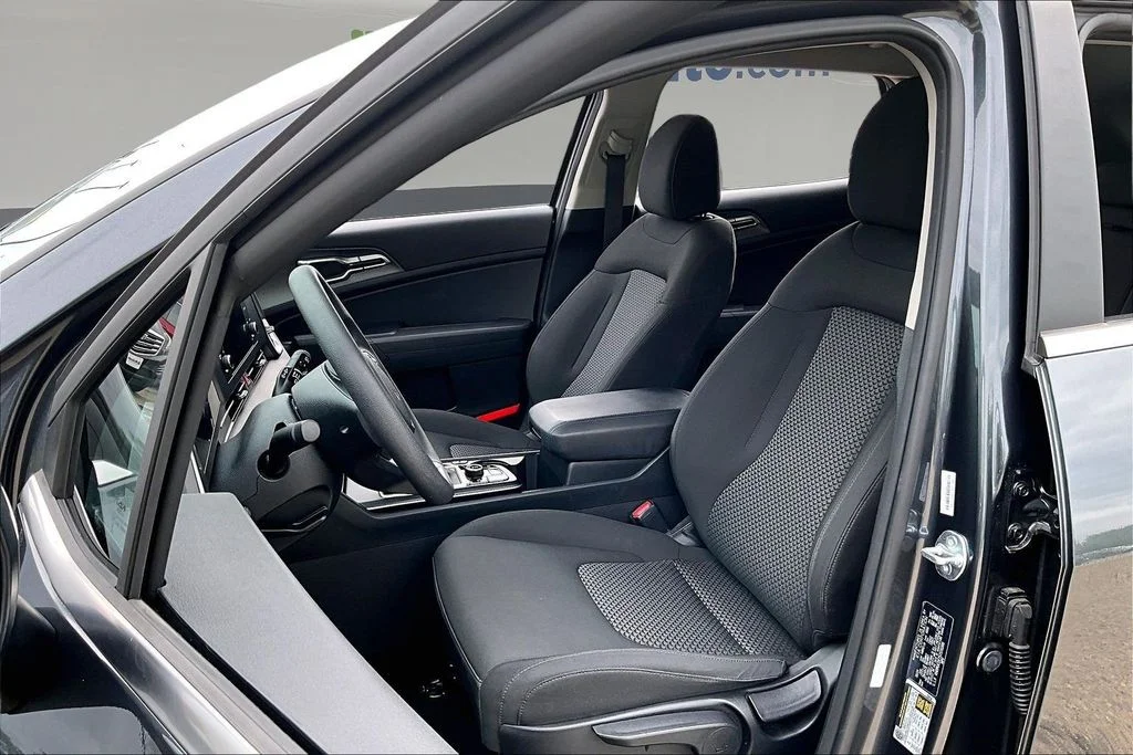 Certified Used 2025 Gray Kia LX image 24
