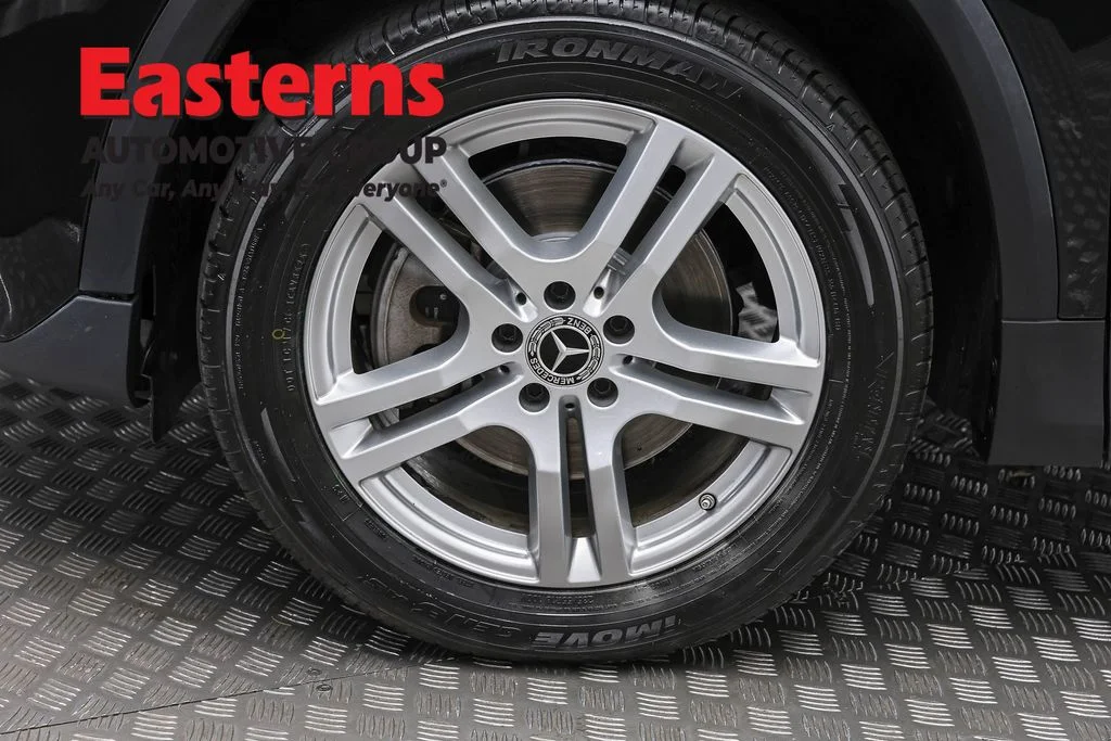 Used 2023 Black Mercedes-Benz GLA 250 image 33