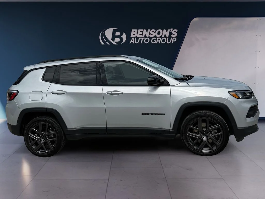 Used 2026 Silver Jeep Latitude image 6