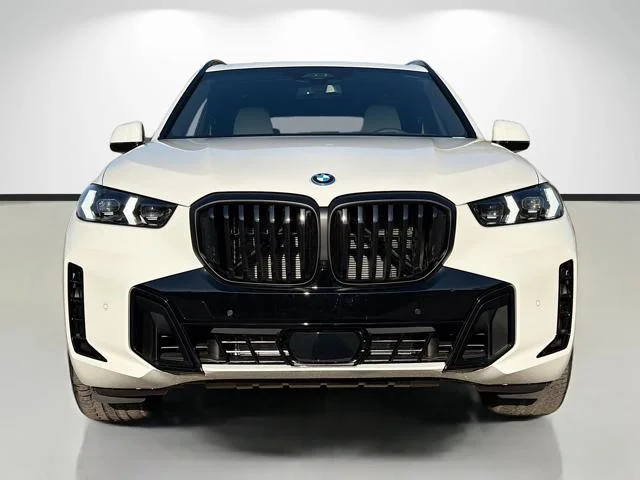 New 2026 Alpine White BMW xDrive50e image 8