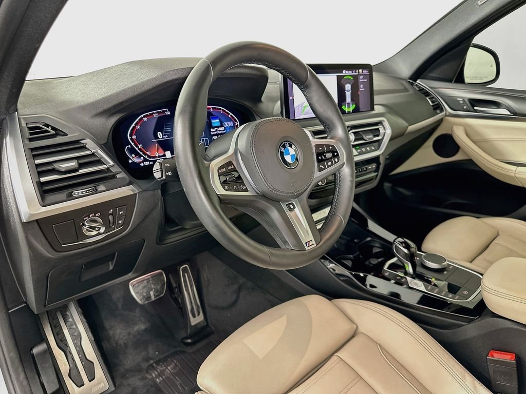 Used 2022 Brooklyn Grey Metallic BMW xDrive30i image 9