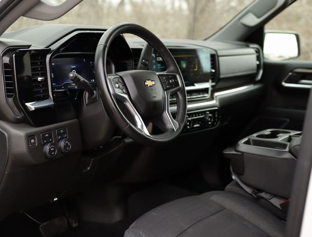 Used 2023 Summit White Chevrolet LT (2FL) image 9