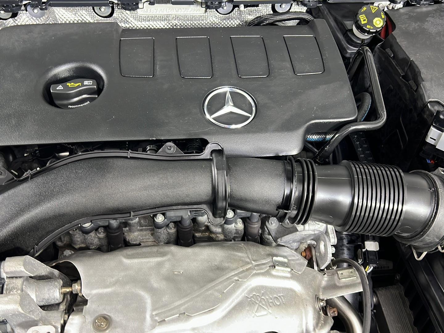 Used 2020 Digital White Pearl Metallic Mercedes-Benz A 220 image 24