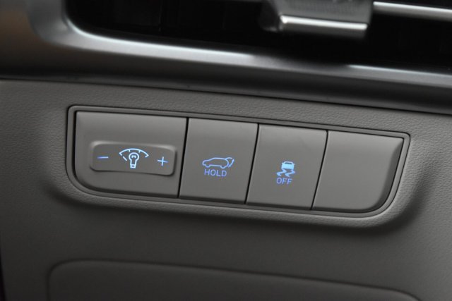New 2026 White Hyundai SEL Premium AWD image 28