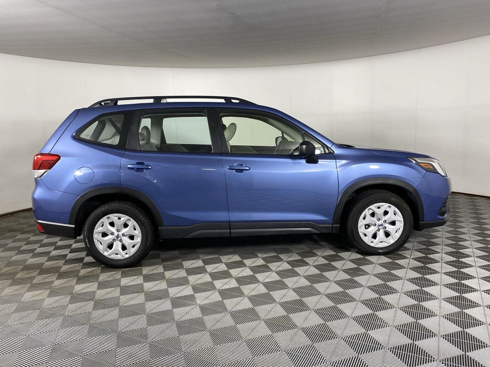 Used 2024 Horizon Blue Pearl Subaru Base image 8