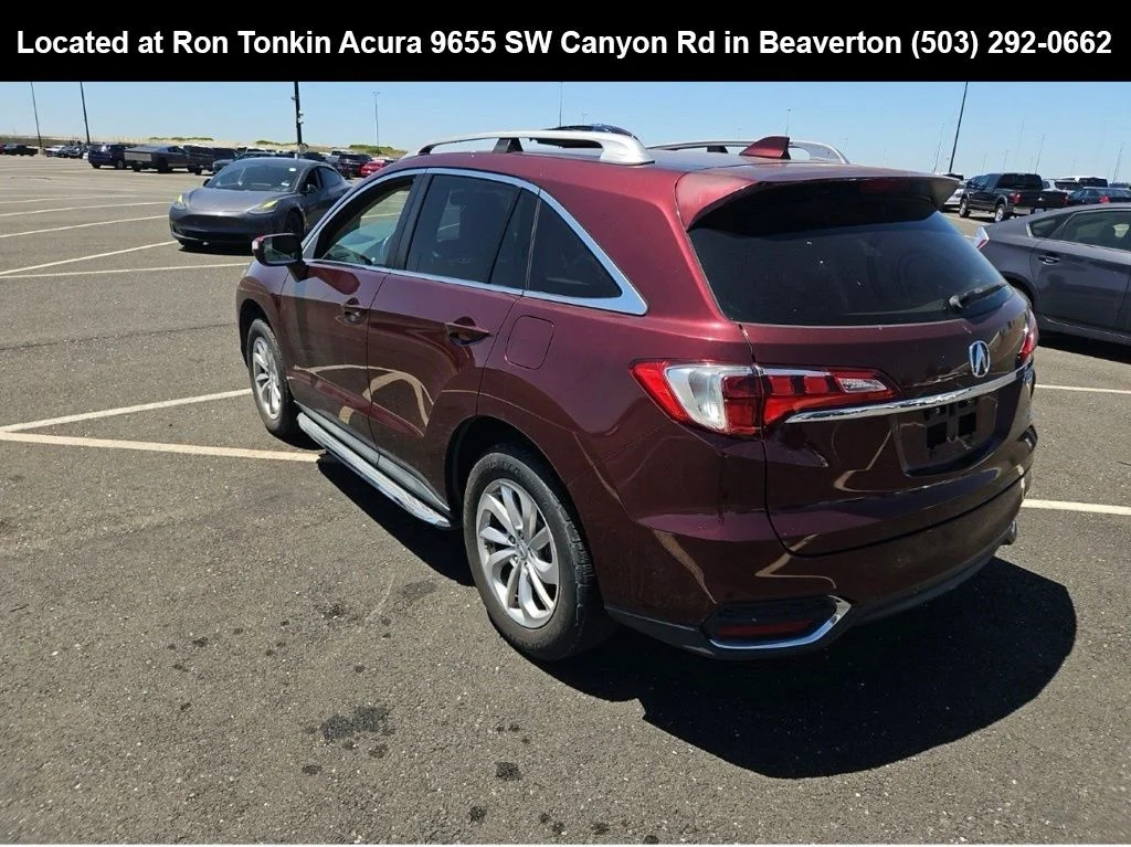 Used 2017 Basque Red Pearl II Acura Base image 4