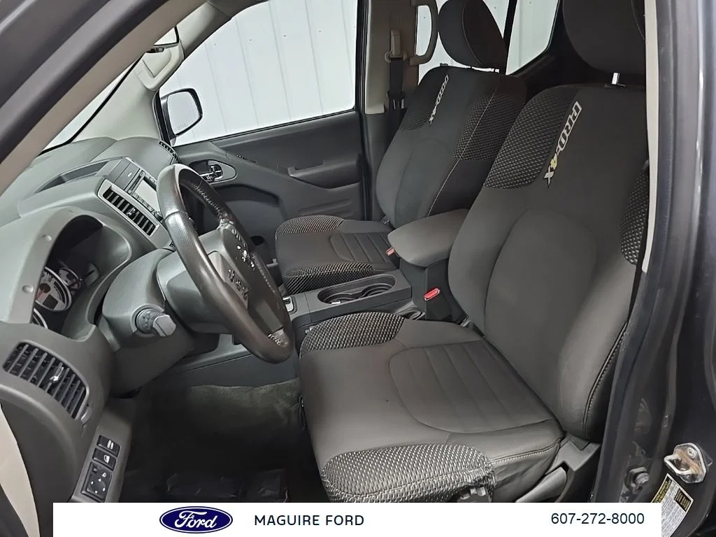 Used 2018 Gray Nissan PRO-4X image 27