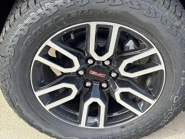 2026 GMC Sierra 1500 AT4 - Photo 10