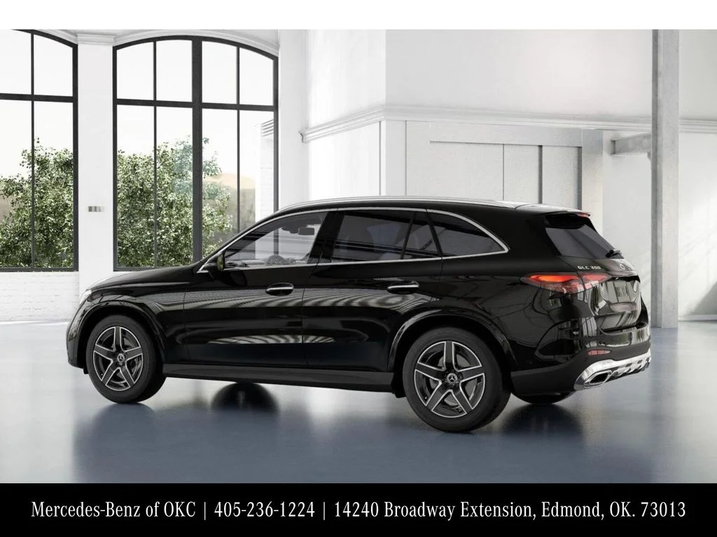 Used 2026 Black Mercedes-Benz GLC 300 image 31