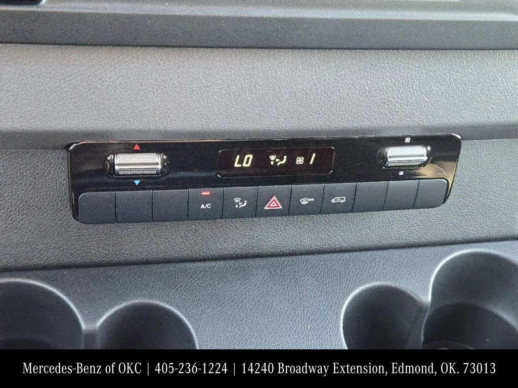 Used 2025 White Mercedes-Benz Cargo 170 WB image 19