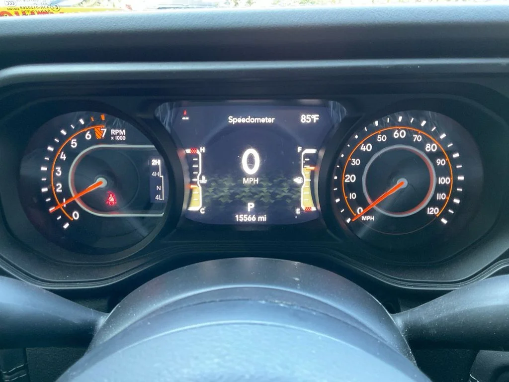 Used 2025 Gray Jeep Mojave image 20