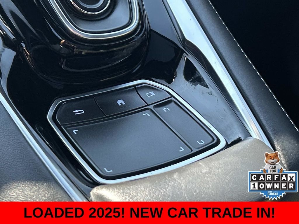 Used 2025  Acura Base image 29
