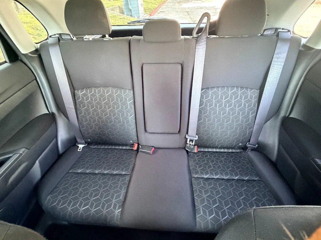 Used 2025 Labrador Black Pearl Mitsubishi ES image 24