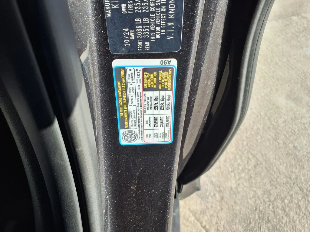 Used 2025 Gray Kia LXS image 36