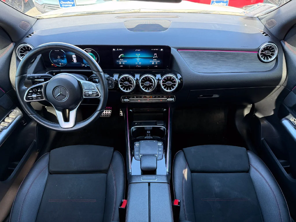 Used 2023 White Mercedes-Benz GLA 250 image 18