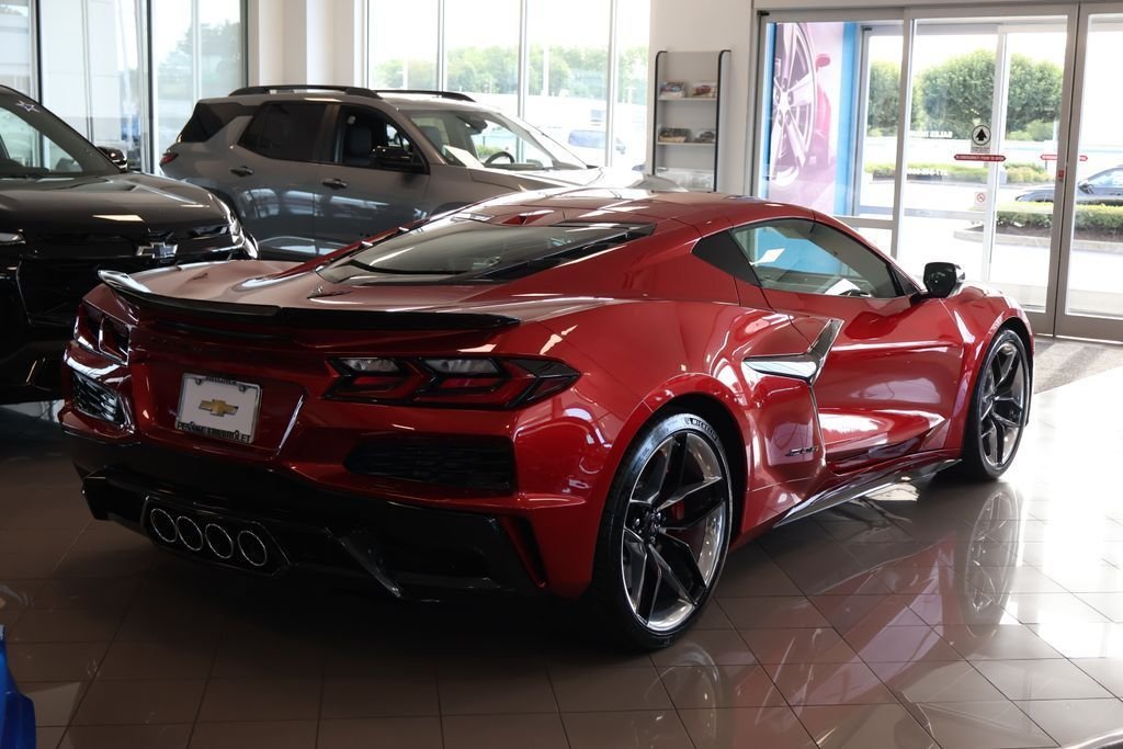 New 2026 Red Mist Metallic Tintcoat Chevrolet 2LZ image 7