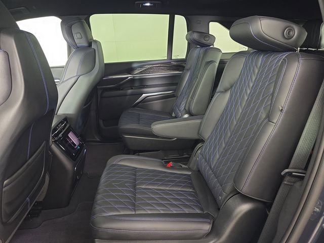 2025 Cadillac Escalade IQ Sport 1 - Photo 19