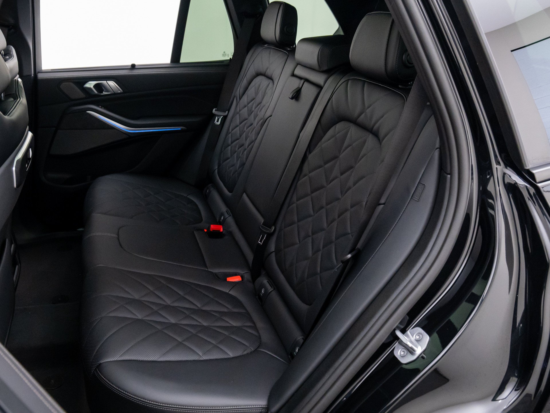 Certified Used 2026 Black Sapphire Metallic BMW xDrive50e image 19