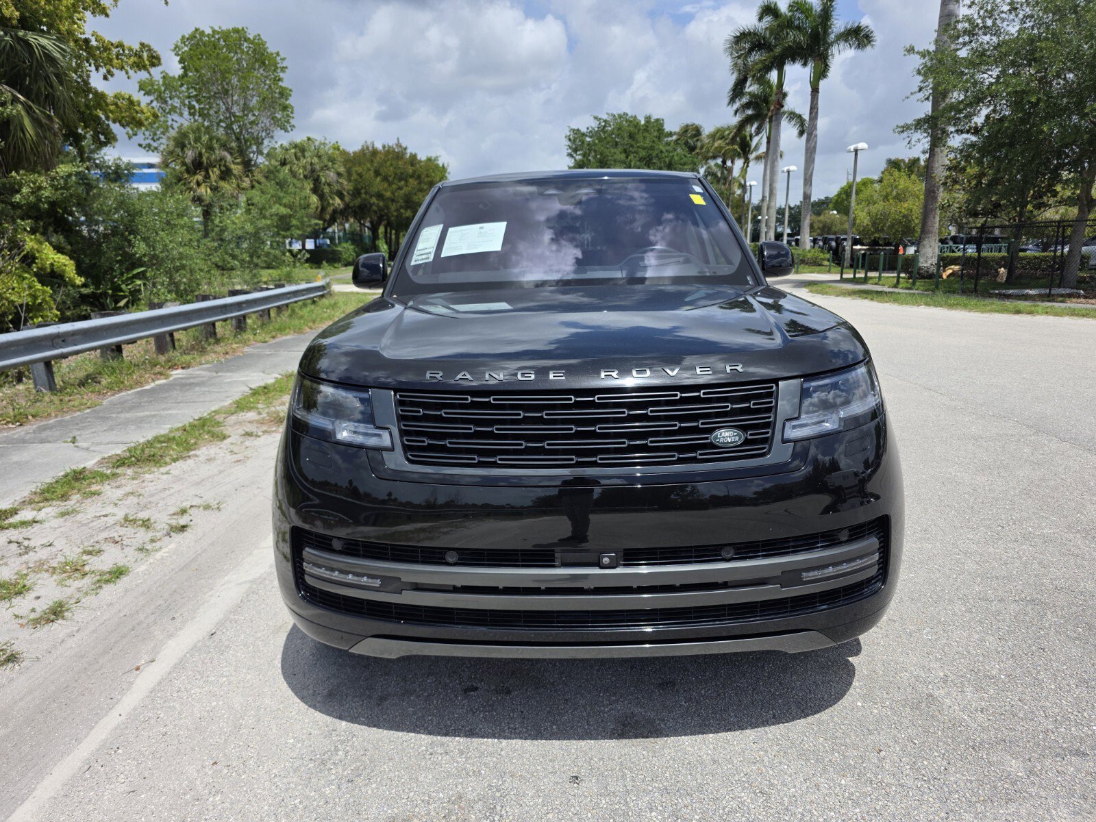 Certified Used 2023 Santorini Black Metallic Land Rover P530 SE image 8