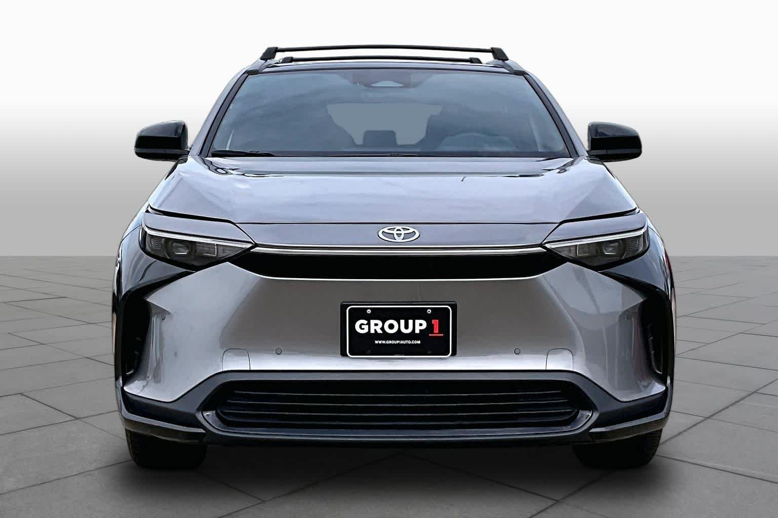 Used 2024 Heavy Metal Toyota XLE image 3