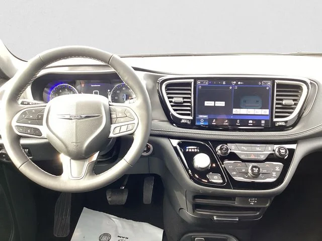 New 2026 Bright White Clearcoat Chrysler SELECT AWD image 11