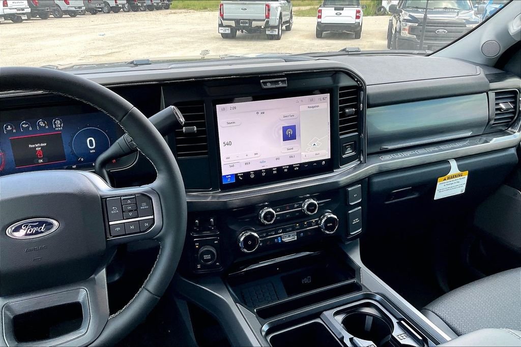 New 2026 Ford Super Duty F-250 Lariat 4D Crew Cab