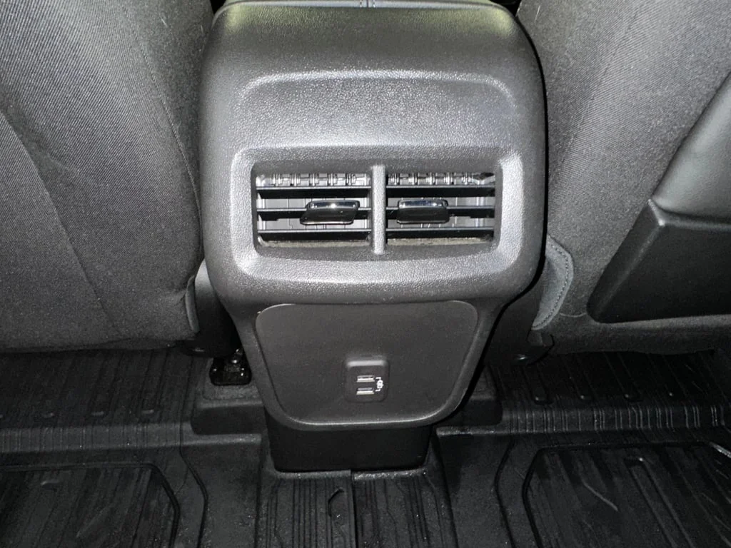 2023 GMC Terrain SLE - Photo 21