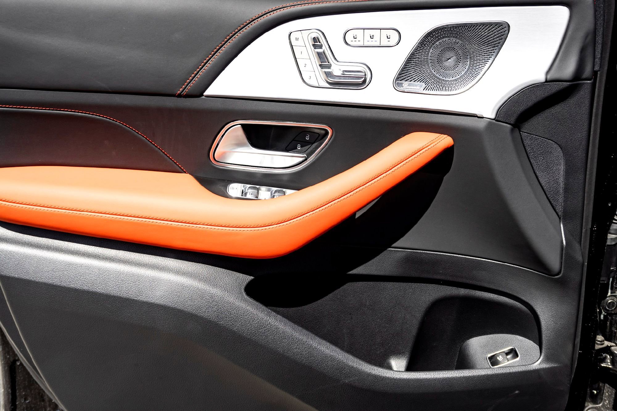 2025 Mercedes-Benz GLE AMG GLE 53 - Photo 7
