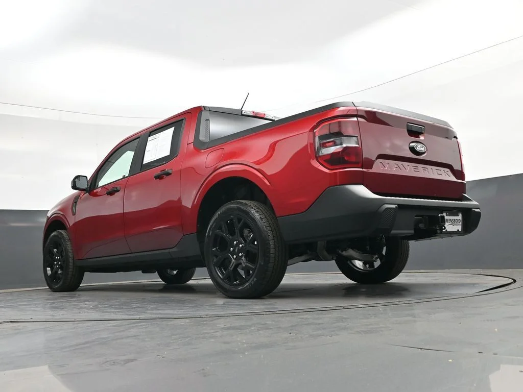 Used 2025 Red Ford XLT image 46