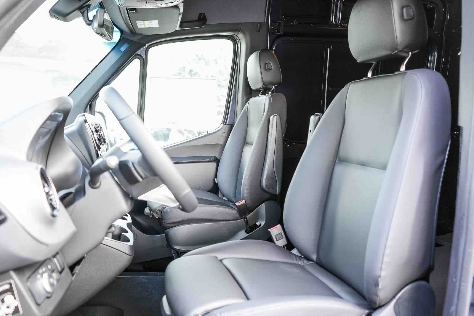 New 2026 Tenorite Gray Metallic Mercedes-Benz Cargo 144WB High Roof AWD 2.0L I4 Diesel Turbo HO image 17