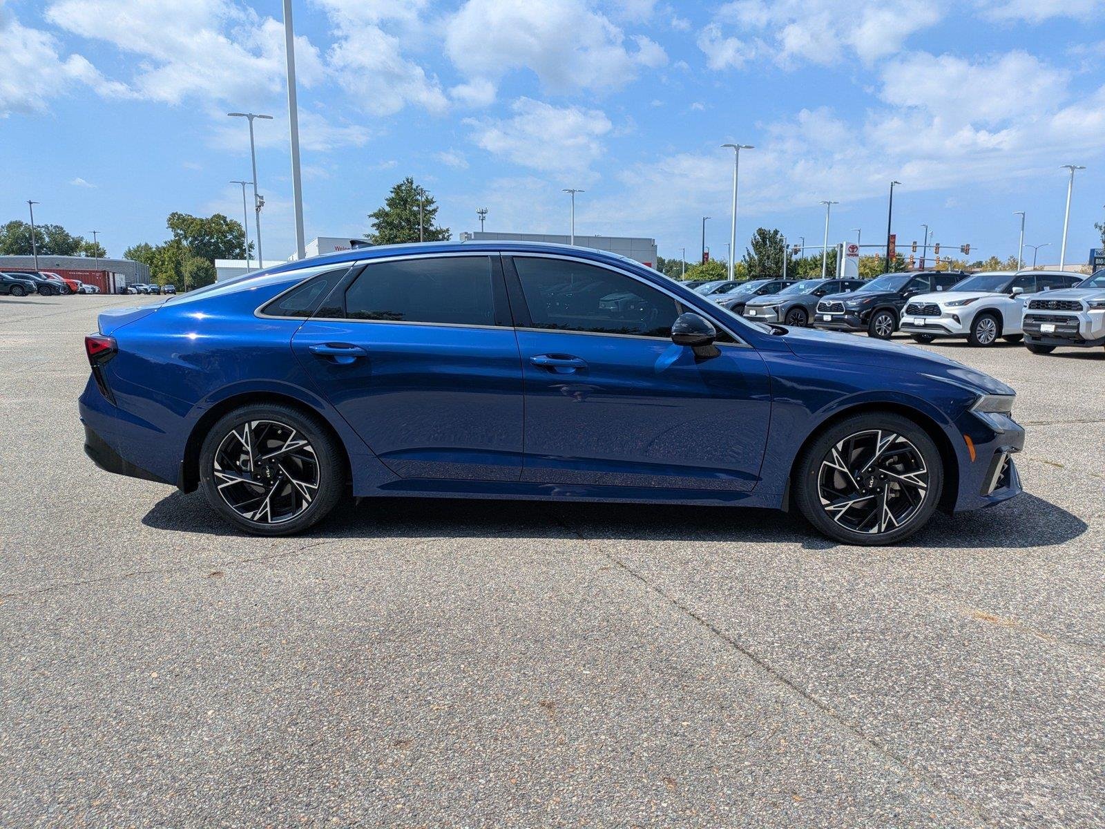 Used 2025 Yacht Blue Kia GT-Line image 3