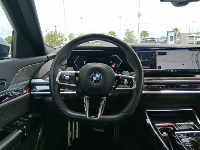 Used 2023 Black BMW 740i image 9